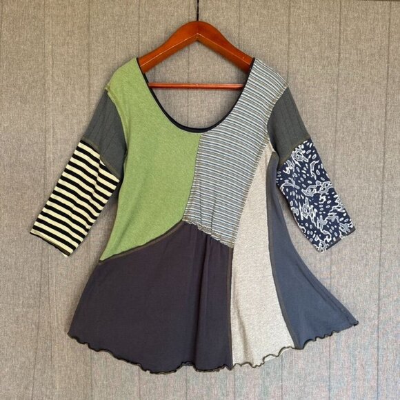 Elisabethan Upcycled Patchwork 3/4 Sleeve Scoop Neck A Line Tunic Top Size Large - Picture 2 of 9